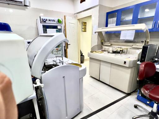 عکس آزمایشگاه دکتر جهانتیغ