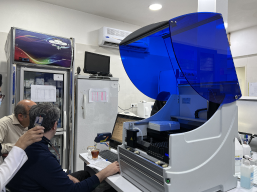 عکس آزمایشگاه دکتر جهانتیغ