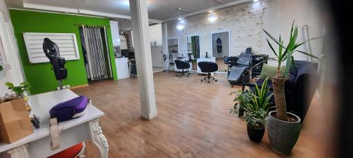 عکس سالن زیبایی تی‌تی