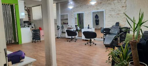 سالن زیبایی تی‌تی