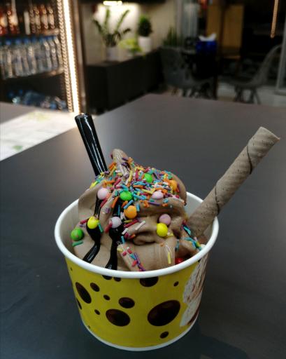 عکس کافه بستنی آیس دریم