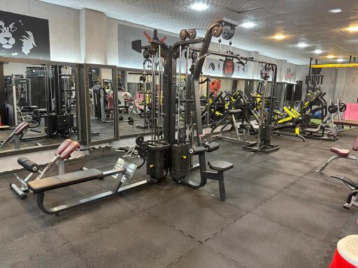 عکس باشگاه بدنسازی و پرورش اندام اکسیژن