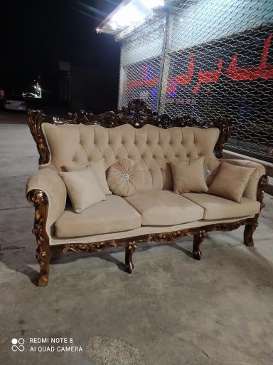 عکس تعمیرات مبل میزبان