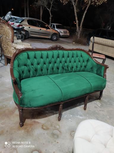 عکس تعمیرات مبل میزبان