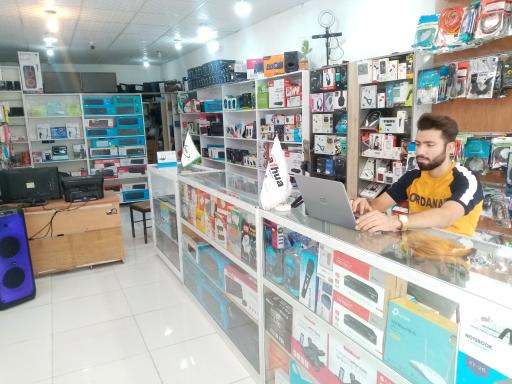 عکس فروشگاه کامپیوتر المهدی