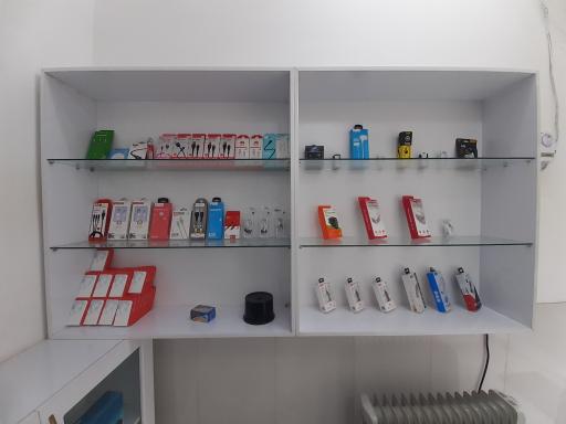 عکس دفتر فروش و پشتیبانی اینترنت مخابرات