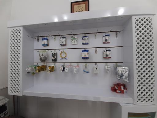 عکس دفتر فروش و پشتیبانی اینترنت مخابرات