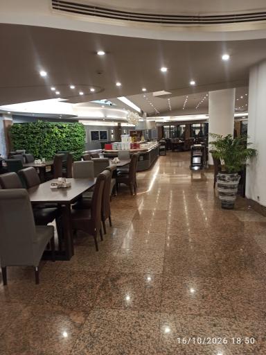 عکس رستوران همای سعادت