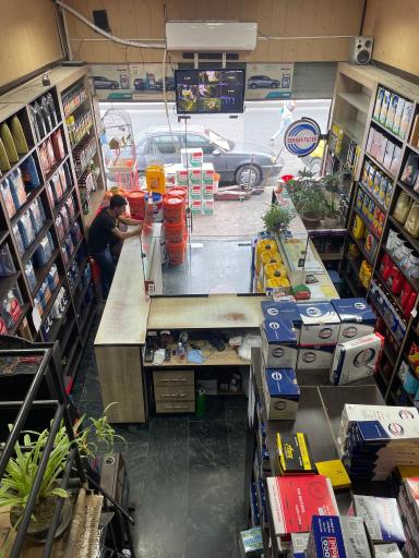 عکس فروشگاه روغن موتور مهران