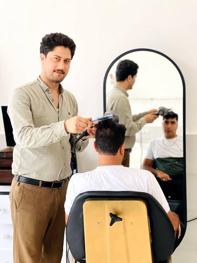 عکس آموزشگاه آرایشگری مردانه تاج