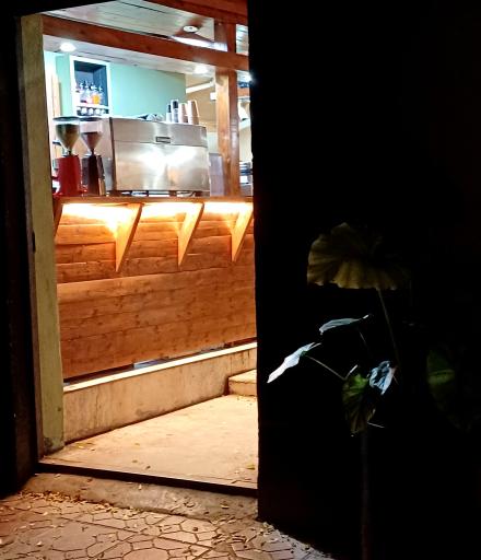 عکس کافه فست فود جزیره