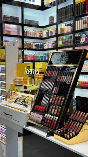 گالری آرایشی و بهداشتی رستا