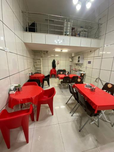 عکس ایستگاه شکم خان دایی