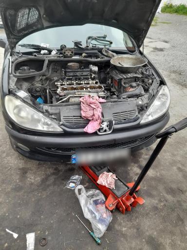 عکس تعمیرگاه بختیاری