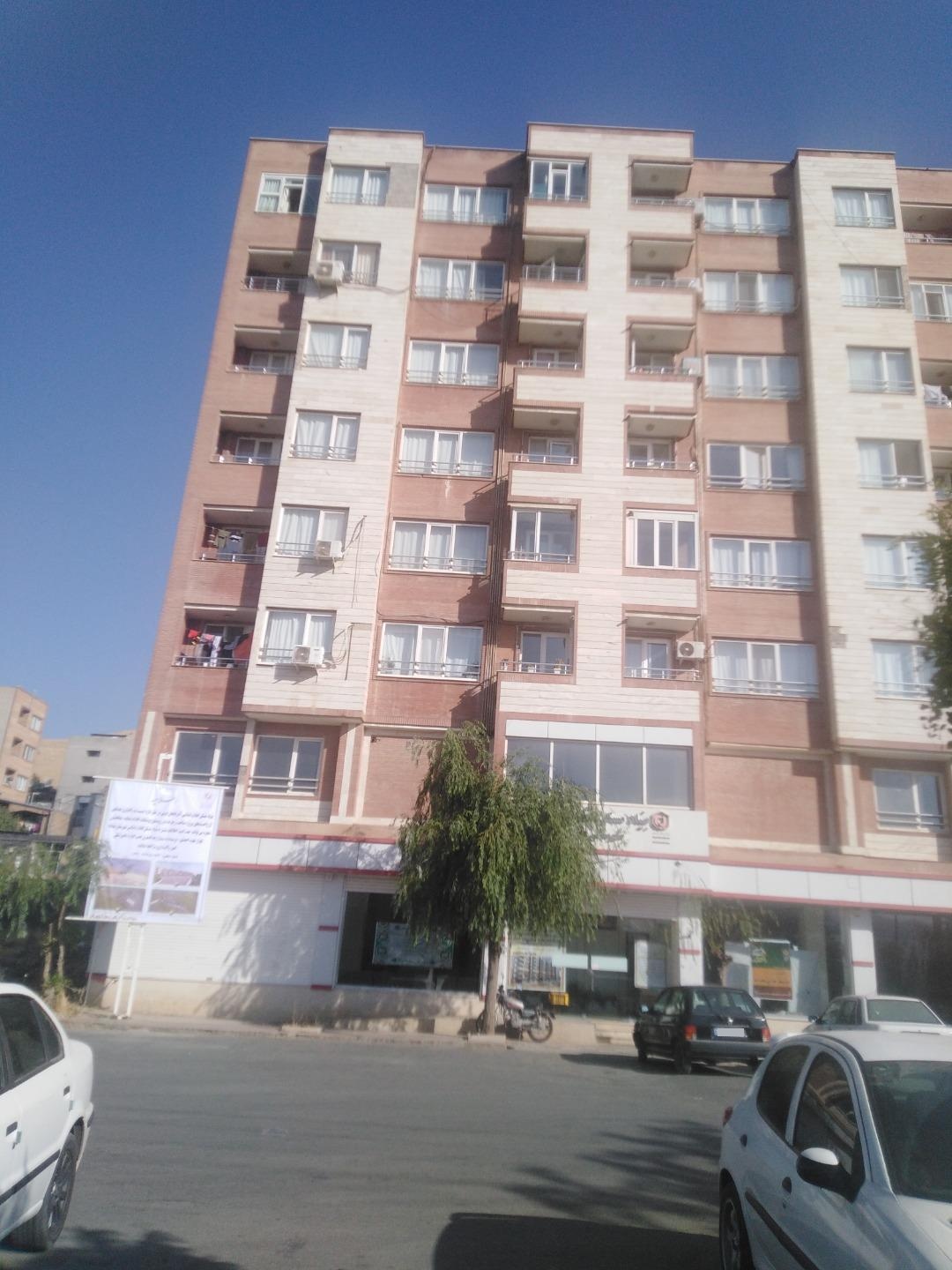 عکس اداره بنیاد مسکن انقلاب اسلامی