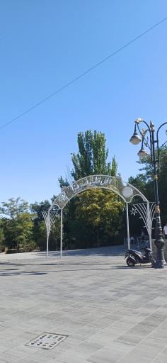 عکس عمارت ائل گلی شاه گولی