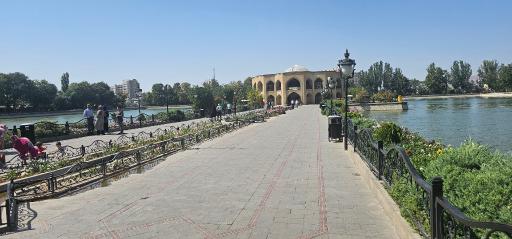 عکس عمارت ائل گلی شاه گولی