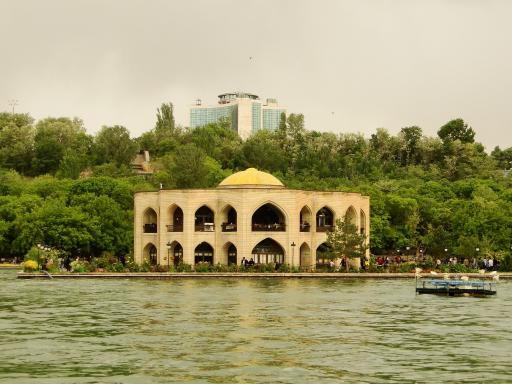 عکس عمارت ائل گلی شاه گولی