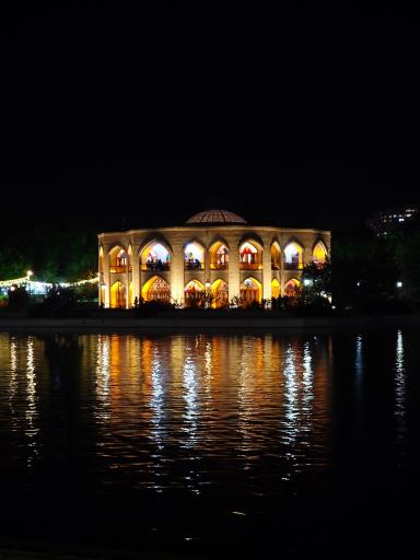 عکس عمارت ائل گلی