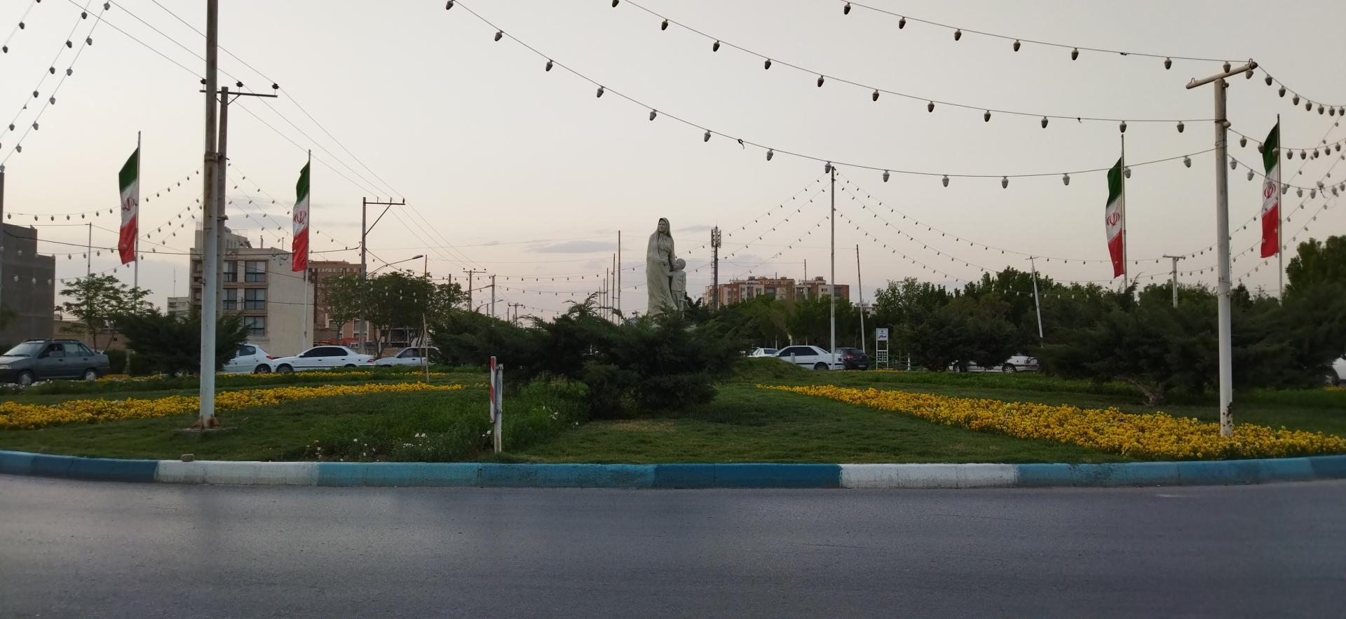 عکس میدان مادر