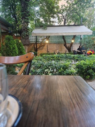 عکس کافه کتاب عمارت روشنان