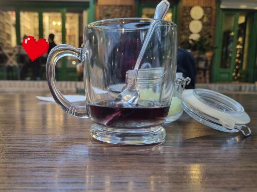 کافه کتاب عمارت روشنان