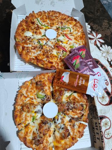 عکس پیتزا ساندویچ هخامنش