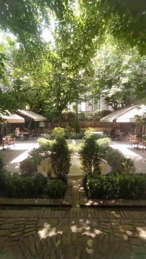 عکس کافه کتاب عمارت روشنان