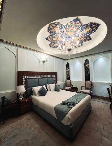 عکس هتل سنتی یوتاب