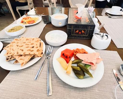 عکس هتل سنتی یوتاب