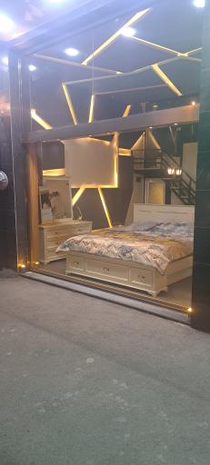 عکس آویسا چوب