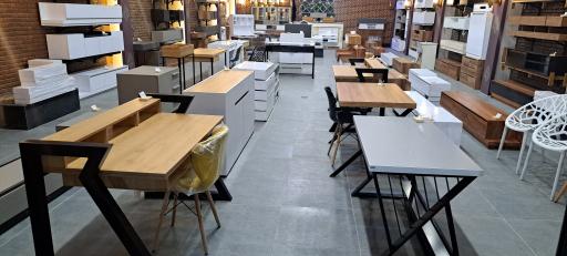 عکس آویسا چوب