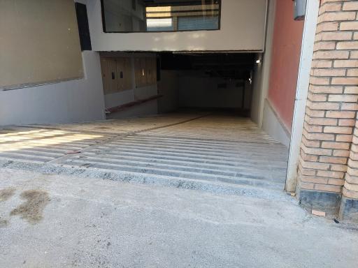 عکس پارکینگ پاساژ پازیریک