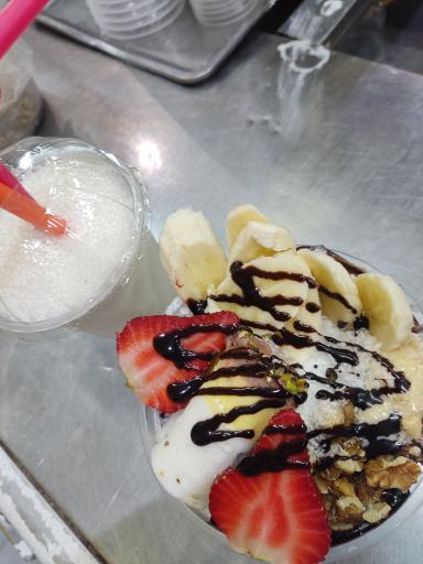 آبمیوه ویتامیکس