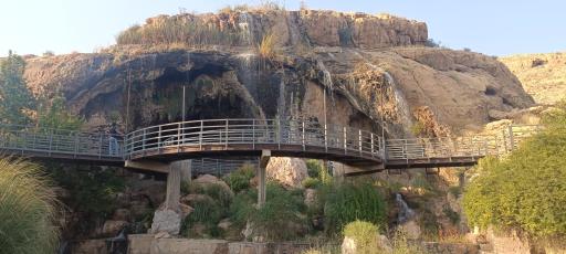 عکس آبشار مصنوعی بوستان نماز