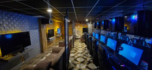 عکس گیم نت بهمن