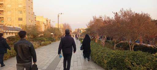 عکس ورودی مترو ایستگاه علی آباد