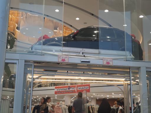 عکس بازار امامزاده حسن