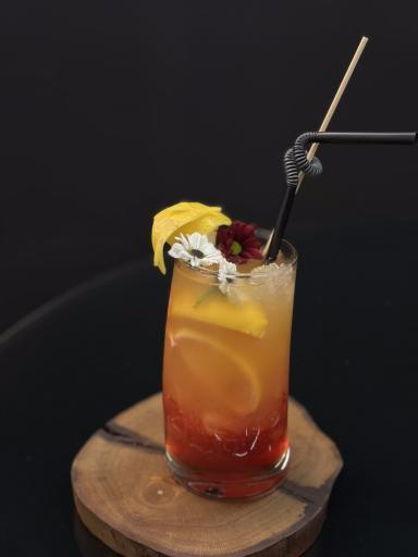 عکس کافه ماه رخ