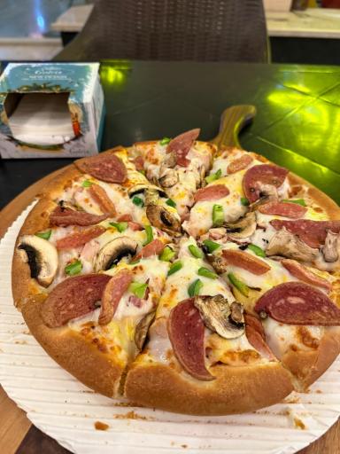 عکس کافه فست فود گاراژ