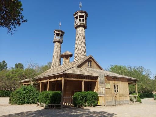 عکس دهکده چوبین