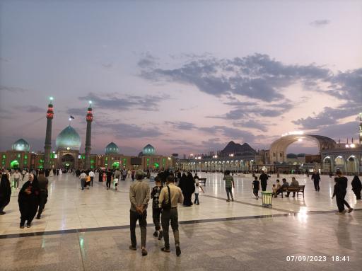 عکس صحن جامع مهدوی