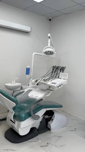 عکس کلینیک دندانپزشکی دکتر معزی