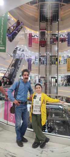 عکس مجتمع تجاری اداری پرند