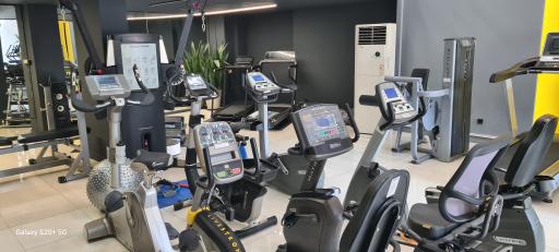 عکس فروشگاه کراس اسپرت