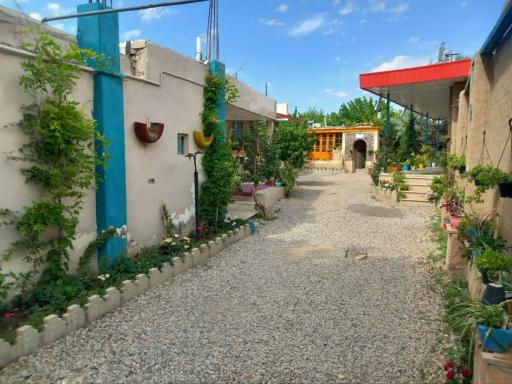 عکس عمارت آقا بابا