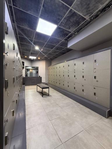 عکس باشگاه ورزشی بانوان فرنام