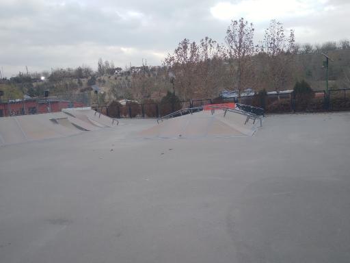 عکس پیست اسکیت بوستان جوانمردان