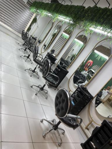 عکس آرایشگاه یوتا