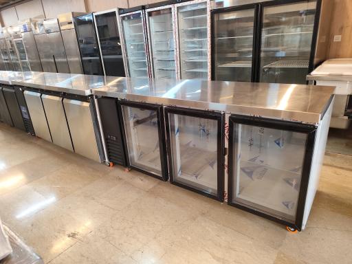 عکس فروشگاه یخچال جهان تک